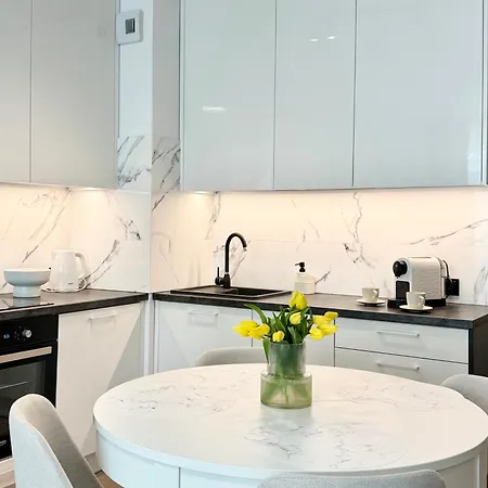 Nadmorska Florina Dwupoziomowe Z Tarasami *