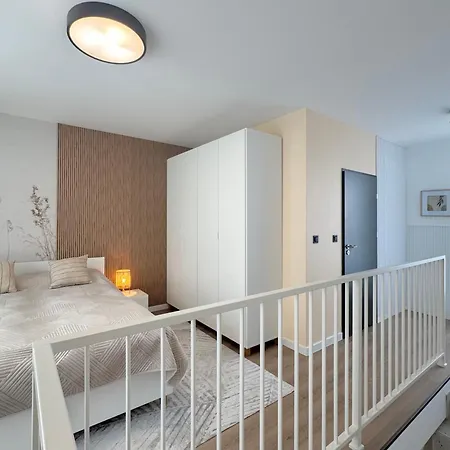 Nadmorska Florina Dwupoziomowe Z Tarasami アパート *