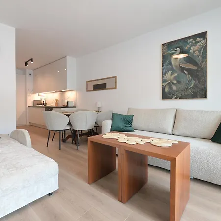 Nadmorska Florina Dwupoziomowe Z Tarasami * ウェバ