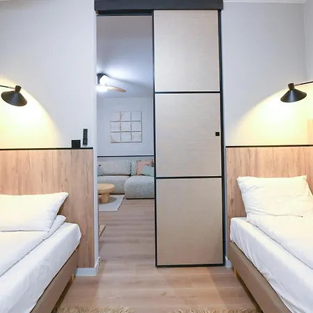 Nadmorska Florina Dwupoziomowe Z Tarasami ウェバ