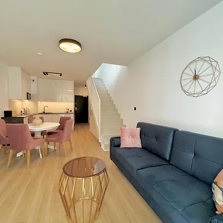 Nadmorska Florina Dwupoziomowe Z Tarasami Łeba